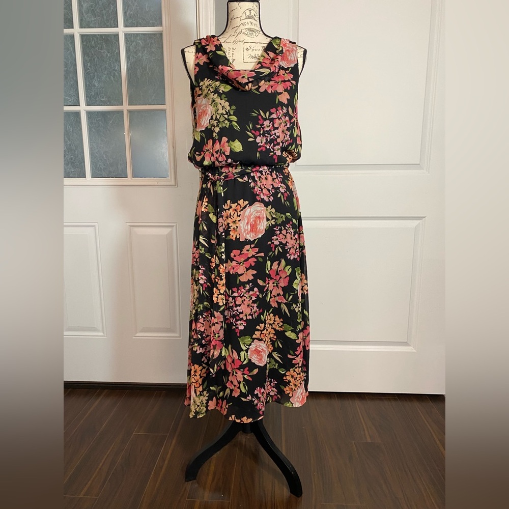 MSK‎ Floral Black and Pink Blouson Dress with Draped Neckline and Tie Size 10 A